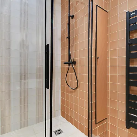 Superb -1br-4p- Montmartre Apartment