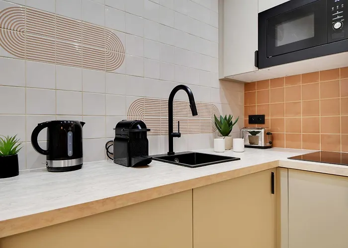 Superb -1br-4p- Montmartre Апартаменты *