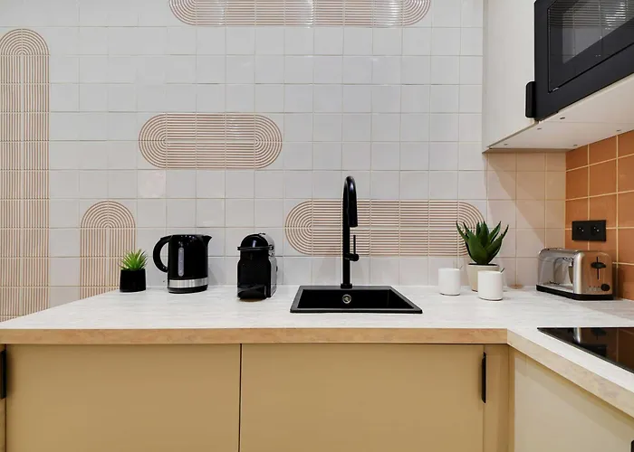 Superb -1br-4p- Montmartre Париж