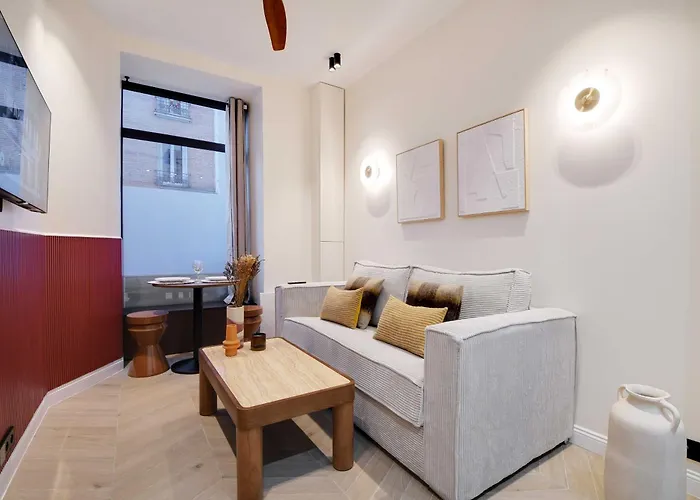Superb -1br-4p- Montmartre * Париж
