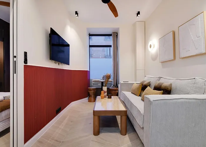 Superb -1br-4p- Montmartre Апартаменты *